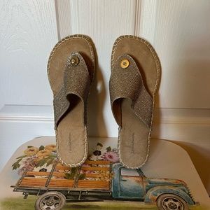 COPY - Croft & Barrow Gold Slip On Sandals, Size 7.5